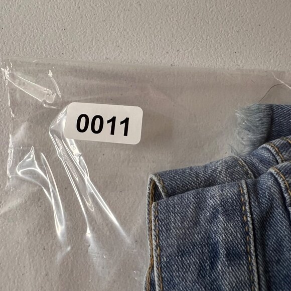 Umgee Women's Distressed Denim Jean Shorts 9 New - Picture 9 of 10